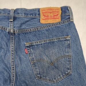 Levi's 501 Classic Straight Leg Light Blue Mens Jeans Size 33